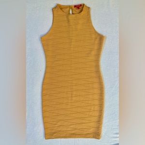 Guess BodyCon TearDrop Closure Back Mustard Stretch Dress. New. L